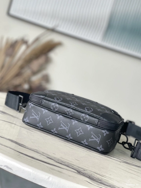 Frstbag ru Nano Alpha-11.0*18.5*6.5CM LOUIS VUITTON 0727